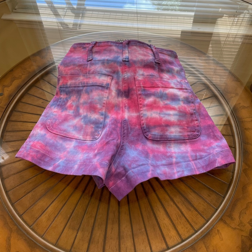 VENUS - NWT -  Denim Tie Dye Shorts US Size 4  & EUR size 36 - Picture 16 of 16